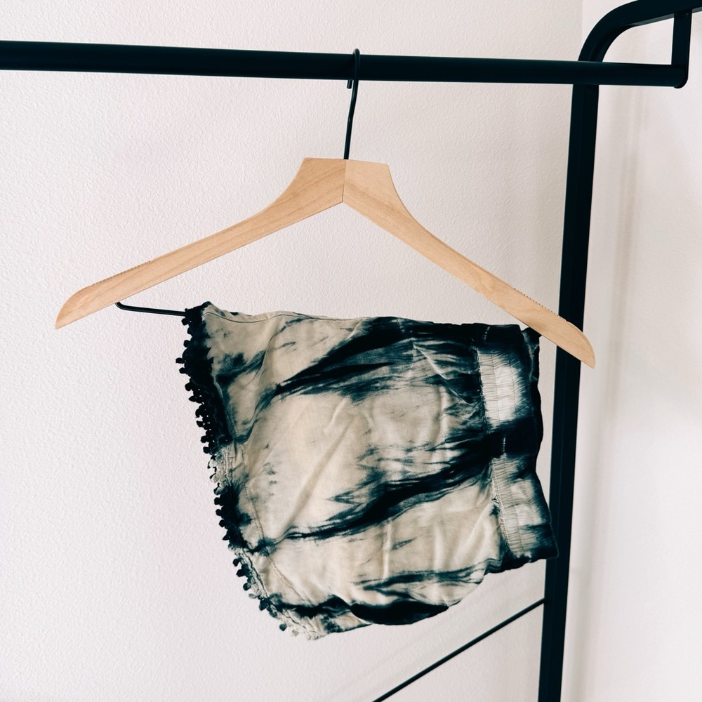 Tie dye flowy shorts